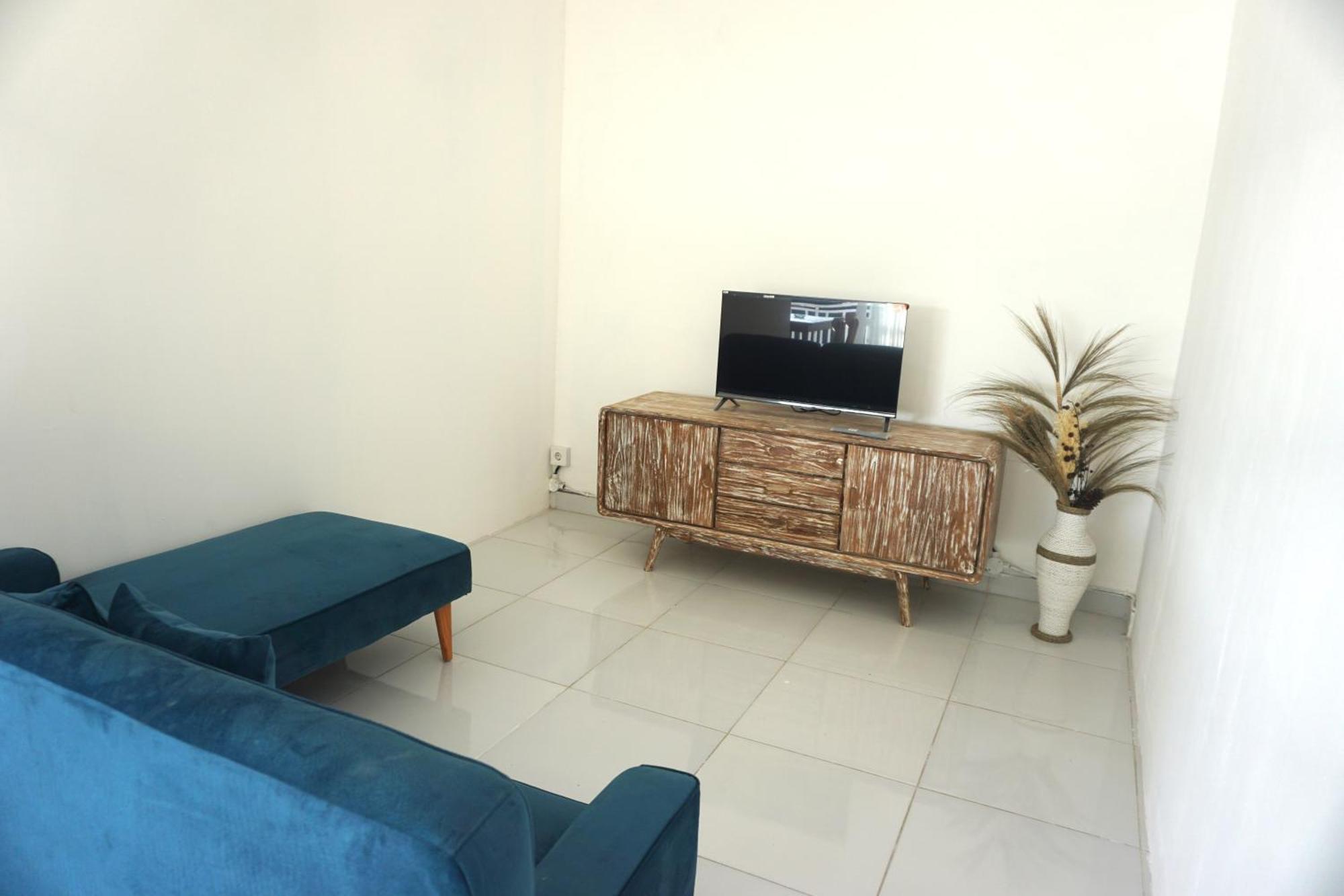 Black Sand Hostel Amed Экстерьер фото