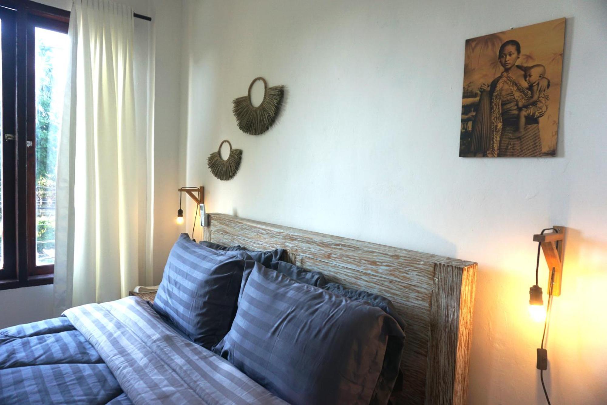 Black Sand Hostel Amed Экстерьер фото