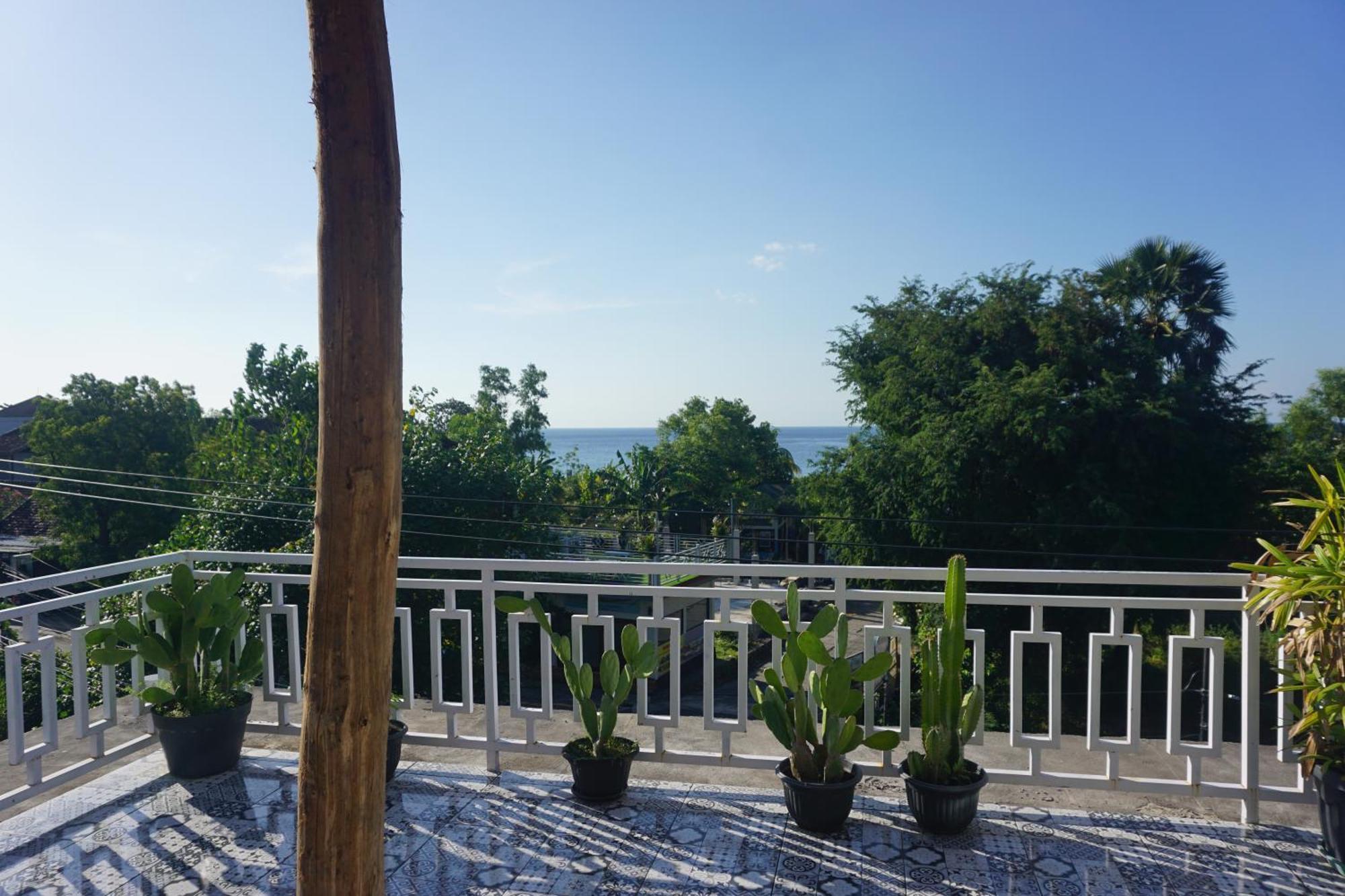 Black Sand Hostel Amed Экстерьер фото